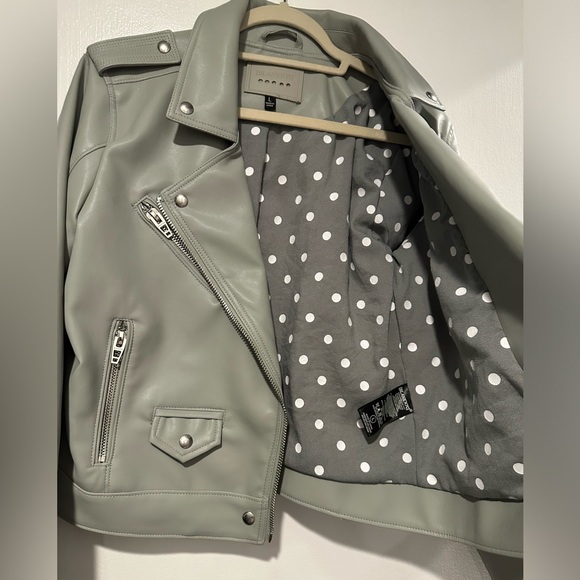 Nwot; Quilted Faux Leather Moto Jacket
BLANK-NYC - Picture 6 of 10